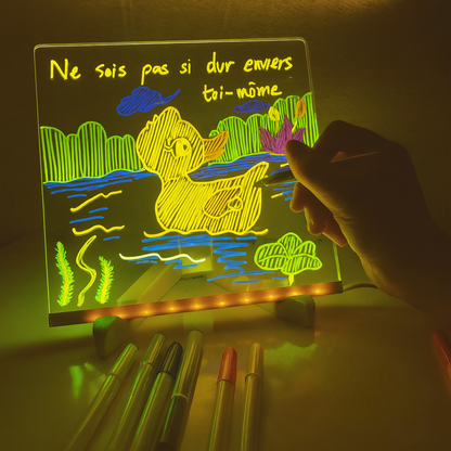 LoulouScreen™ - Planche à dessin lumineuse à LED pour enfants